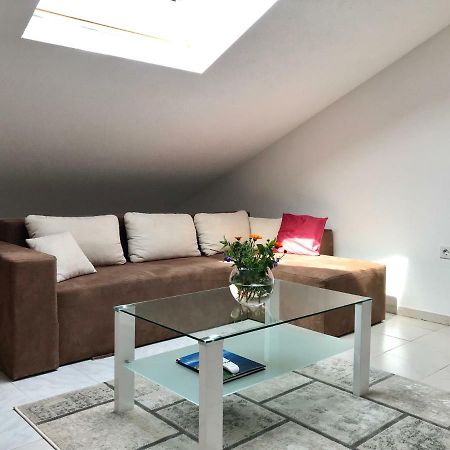 Apartment Vita مالي لوشينغْ المظهر الخارجي الصورة