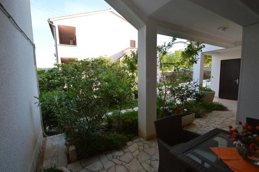 Apartment Vita مالي لوشينغْ المظهر الخارجي الصورة
