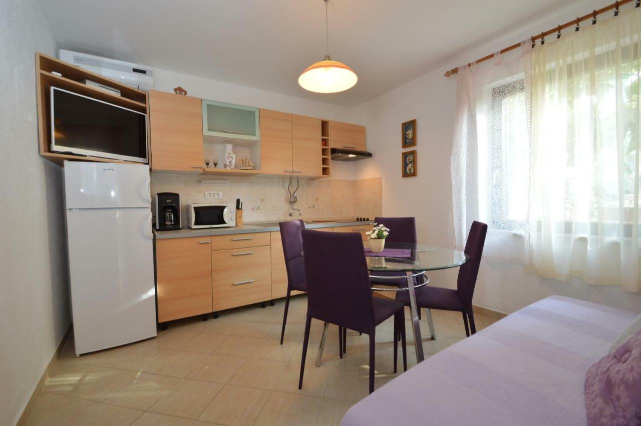 Apartment Vita مالي لوشينغْ المظهر الخارجي الصورة